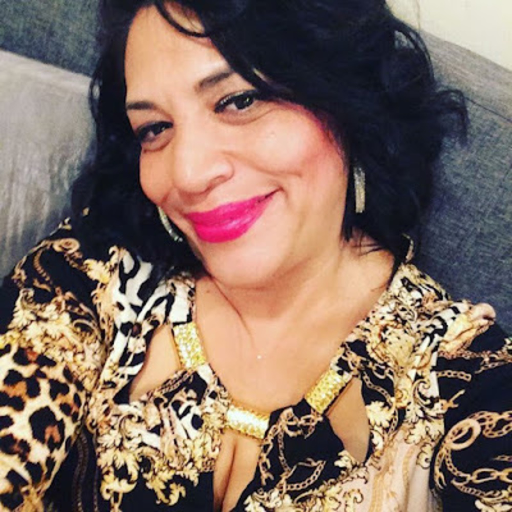 Meet your Posher, Gina